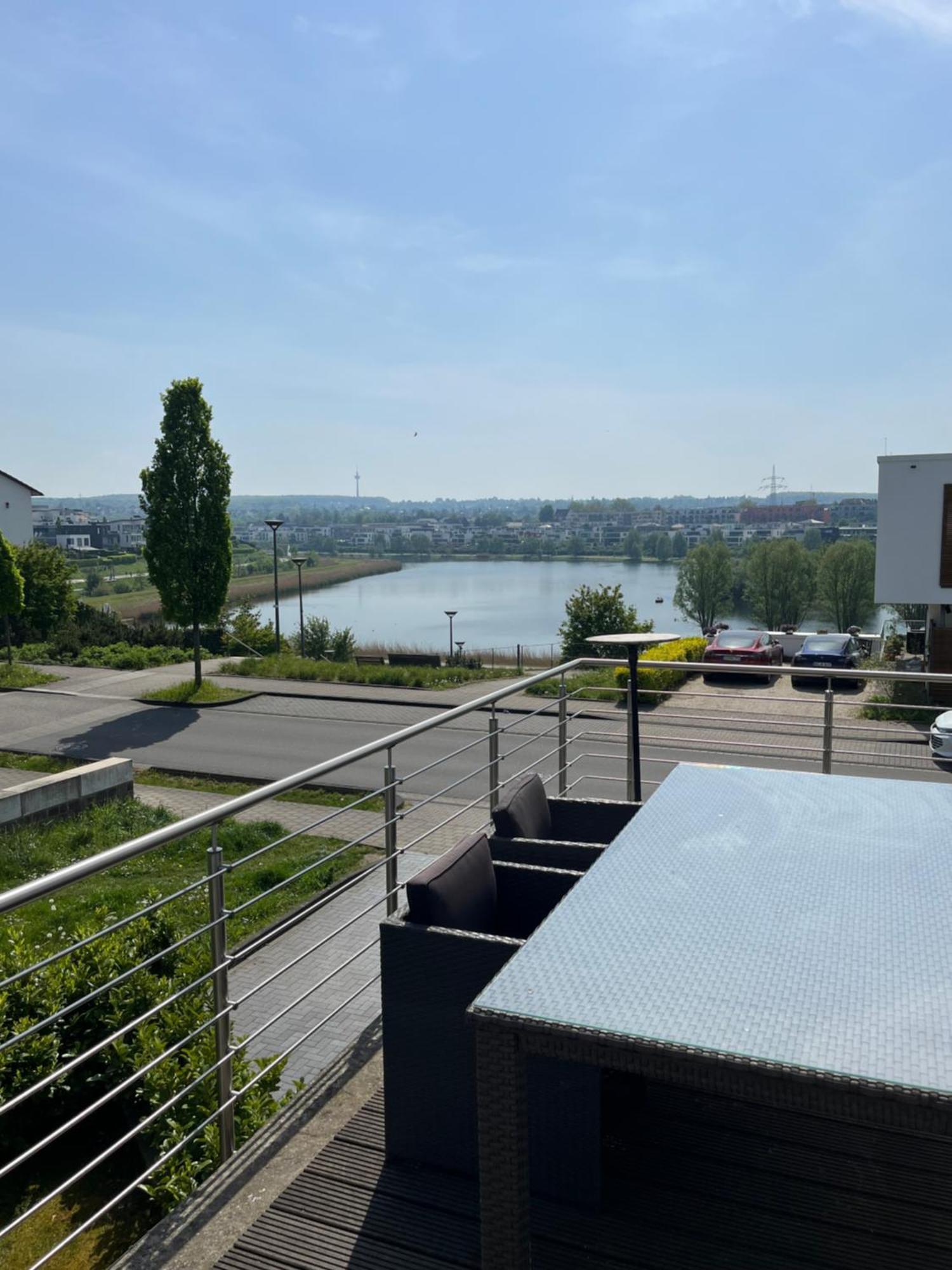Haus Mit Panoramablick Auf Den Phoenixsee 도르트문트 외부 사진